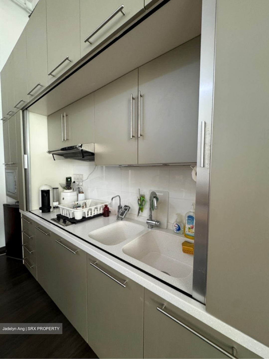 The Central (D1), Office #560307711